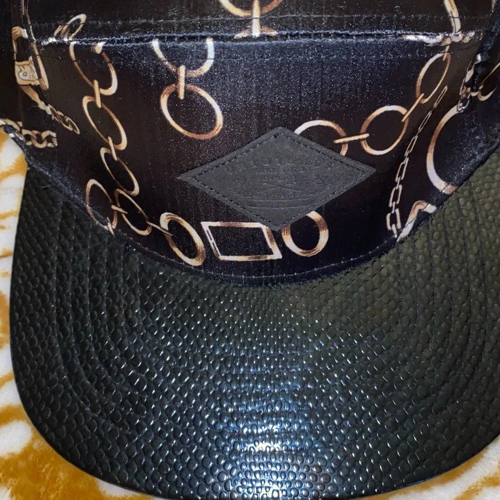Hats hats hats - Picture 4 of 7